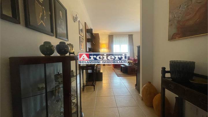 APPARTAMENTO RISTRUTTURATO CON BOX – ZONA SERVITA